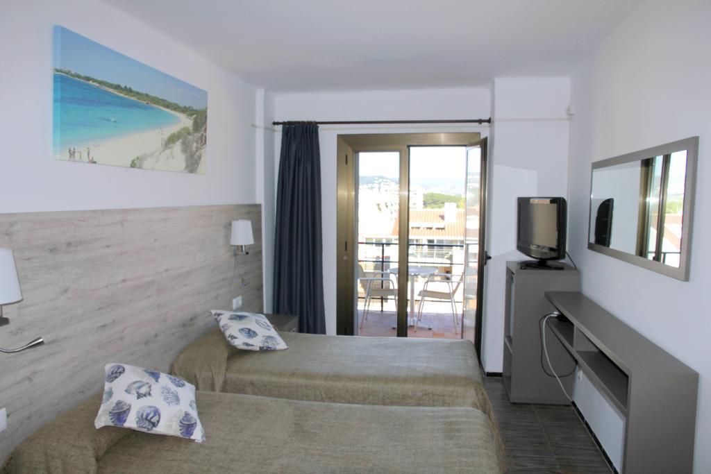 Hotel Maria Teresa Calonge  Esterno foto
