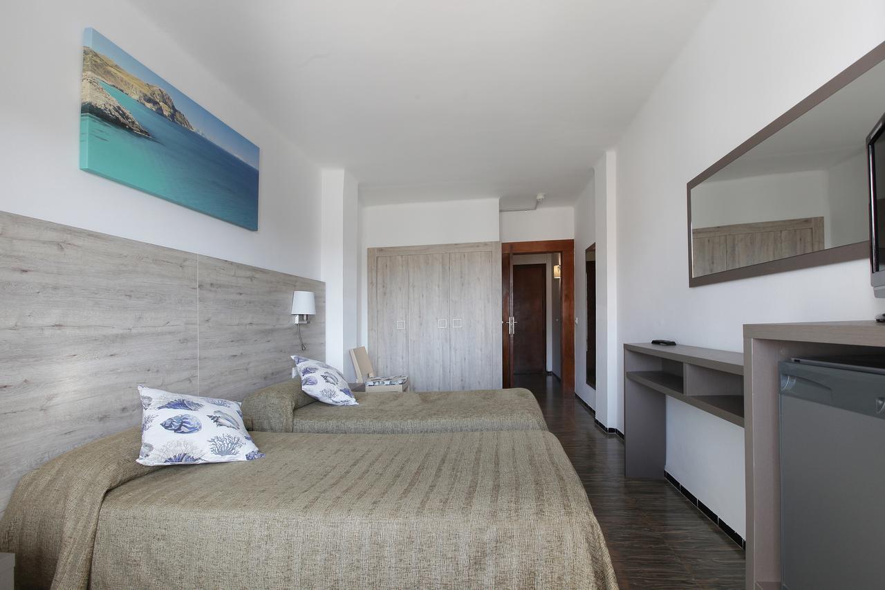 Hotel Maria Teresa Calonge  Esterno foto